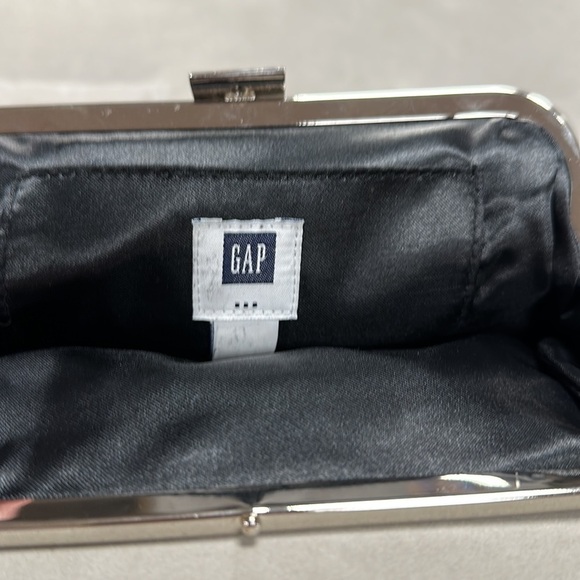 Super Cute GAP Black Clutch Purse with  Silver Sequins, Metal top & closure - Picture 2 of 8